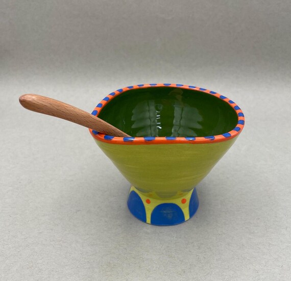 SALT CELLAR, sugar bowl, open top, spouted, footed. Modern, bright geometric design. Includes wooden spoon.