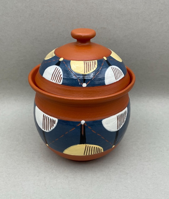 COVERED JAR, container, small-medium, terra cotta, white glazed inside, terra sigillata surface