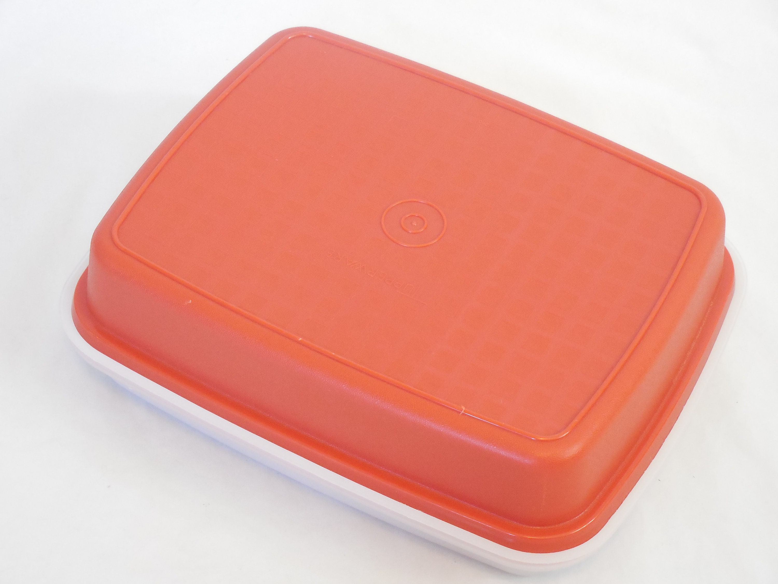 Tupperware Vintage Large Season and Serve Marinating Container, Paprika  Color (#129-45)