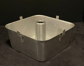 Vintage Square Aluminum Bundt Pan