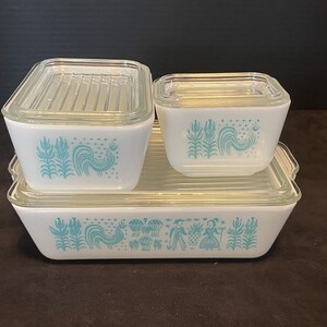 Pyrex Butterprint Refrigerator Storage Dishes