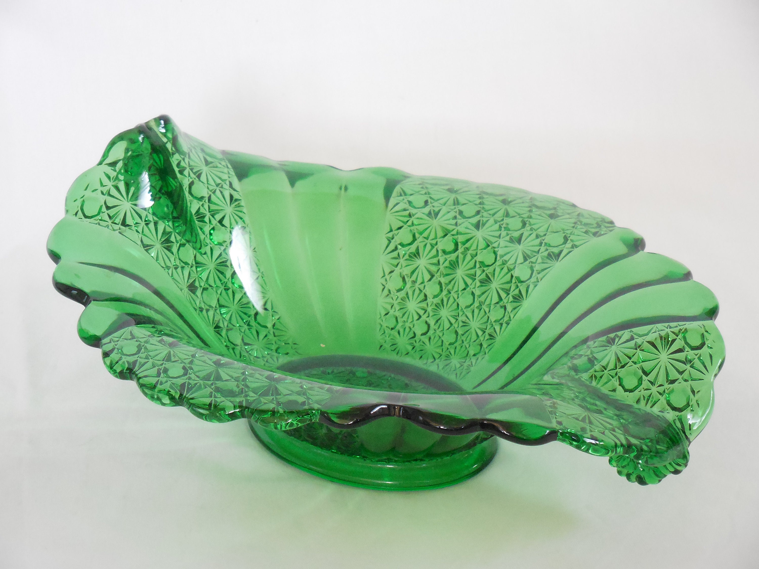 Fenton Emerald Green Daisy and Button Centerpiece Bowl - Etsy UK