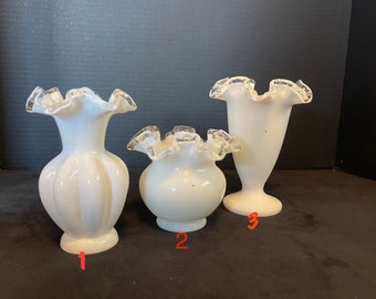 Collection de vases Fenton Silvercrest, choisissez dans la liste déroulante