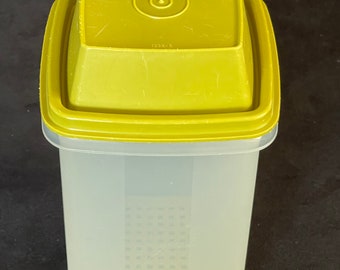 Vintage Green Tupperware Pickle Keeper Container