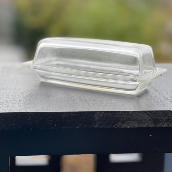 PYREX Originals Clear Glass Butter Dish with Lid, Squared Edges