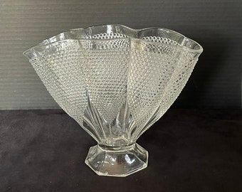 L E Smith Thousand Eyes Clear Hobnail Centerpiece Fan Vase