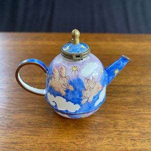 Kelvin Chen enameled mini tea pot #972