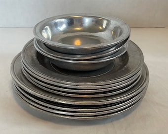 Wilton Armetale Plough Tavern Dinnerware Pieces