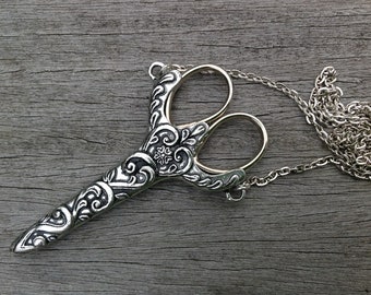 Celtic Chatelaine with 3.5 inch Scissors  - lacemaking and embroidery