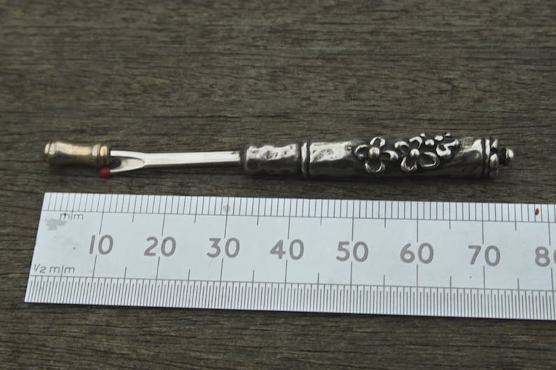 Seam Ripper with Pewter Floral Handle image 5