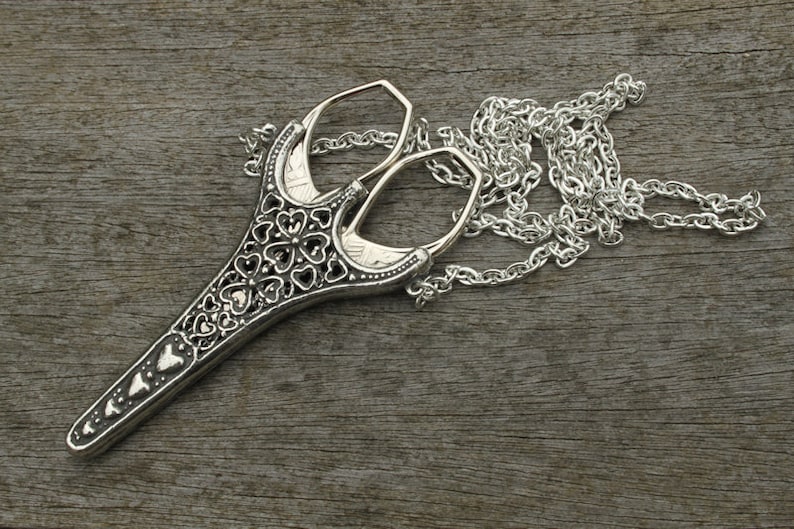 Filligree Chatelaine with 3.5 inch Rococco Scissors lacemaking and embroidery