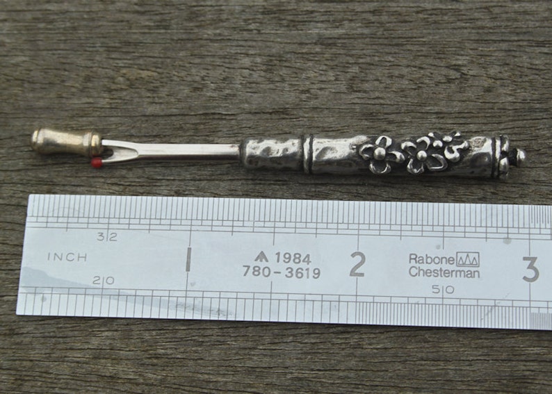 Seam Ripper with Pewter Floral Handle image 4