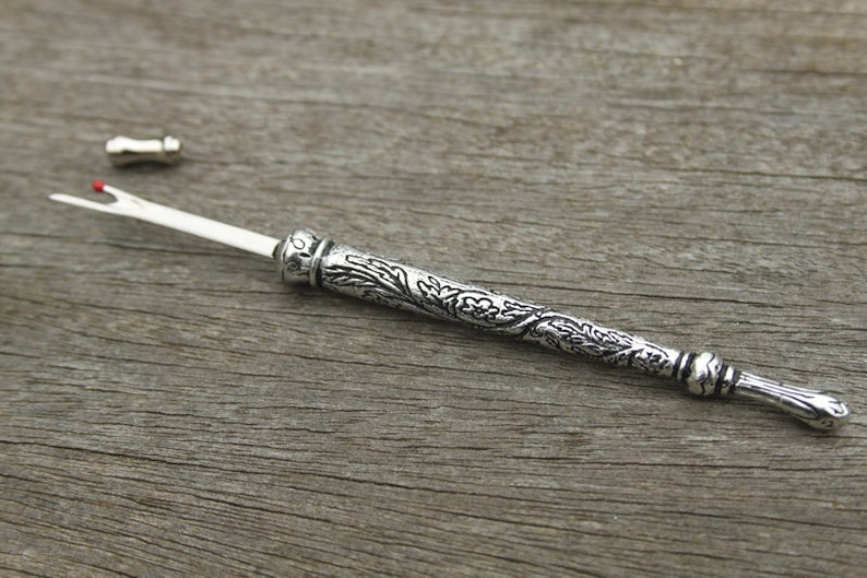 Seam Ripper with Long Floral Handle image 3