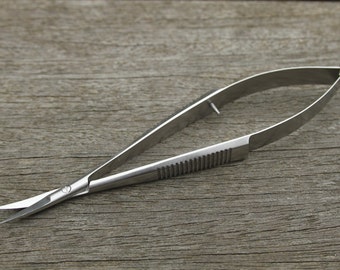 Squeezers - curved micro scissors