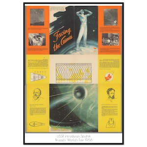 Op de afbeelding: Vintage poster met zwarte rand, getiteld "Facing the Cosmos". De poster toont een gestileerde illustratie van een man die omhoog kijkt, samen met diagrammen en tekst over Sputnik en de Wereldtentoonstelling van Brussel 1958.