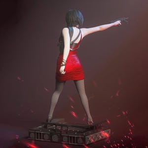 Puede incluir: Una figura coleccionable de pelo corto que viste un vestido rojo sin mangas, medias de rejilla negras y una funda de hombro negra. La figura sostiene una pistola negra con el brazo extendido mientras est&aacute; sobre una base rectangular.