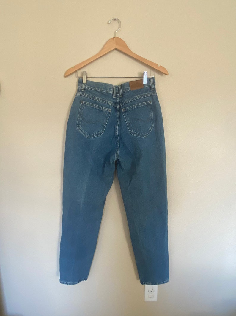 Vintage 90\u2019s LEE Jeans Mom Jeans Women\u2019s Size 4 6 8 High Waisted