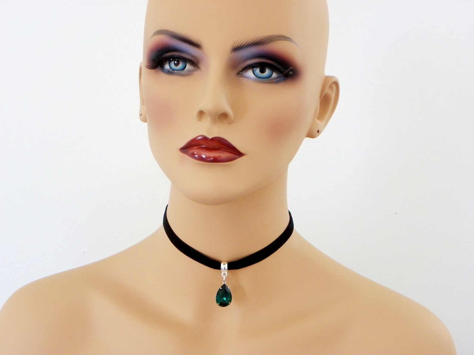 Black Velvet Ribbon Choker Necklace Emerald 10mm BLACK Velvet Etsy