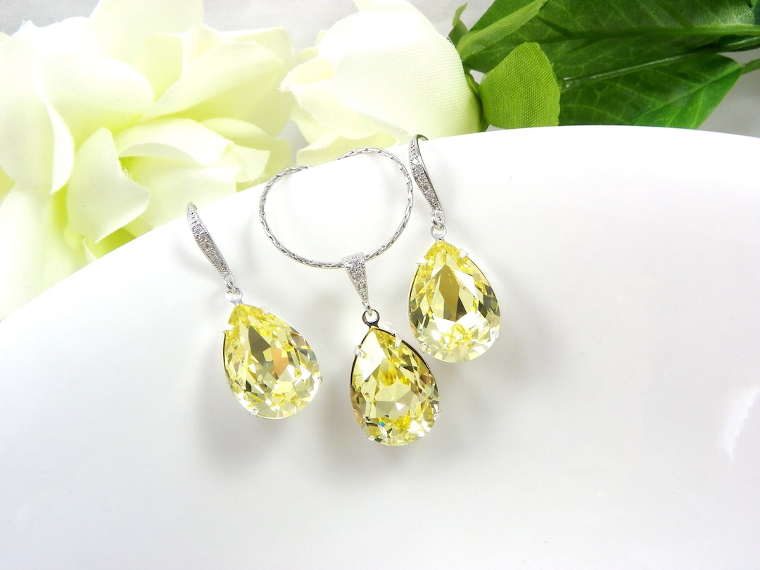Jonquil Stone Set Light Yellow Teardrop Bride Necklace Etsy