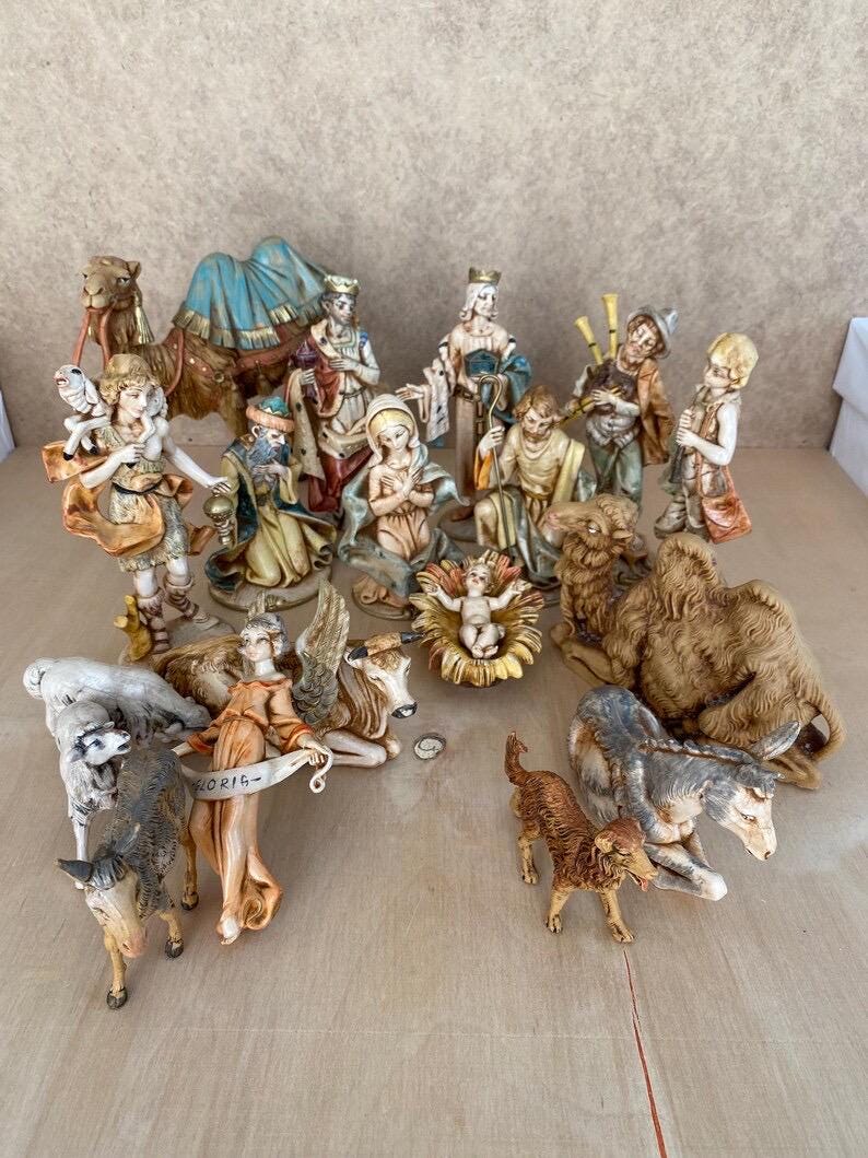 Depose Italy Figurine - Etsy