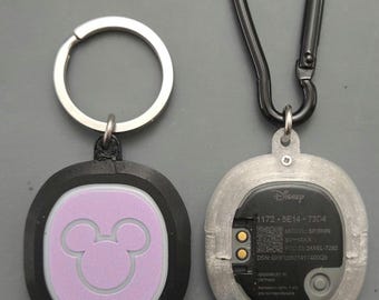 Soporte seguro para MagicBand+: colgante, llavero, clip y cargador