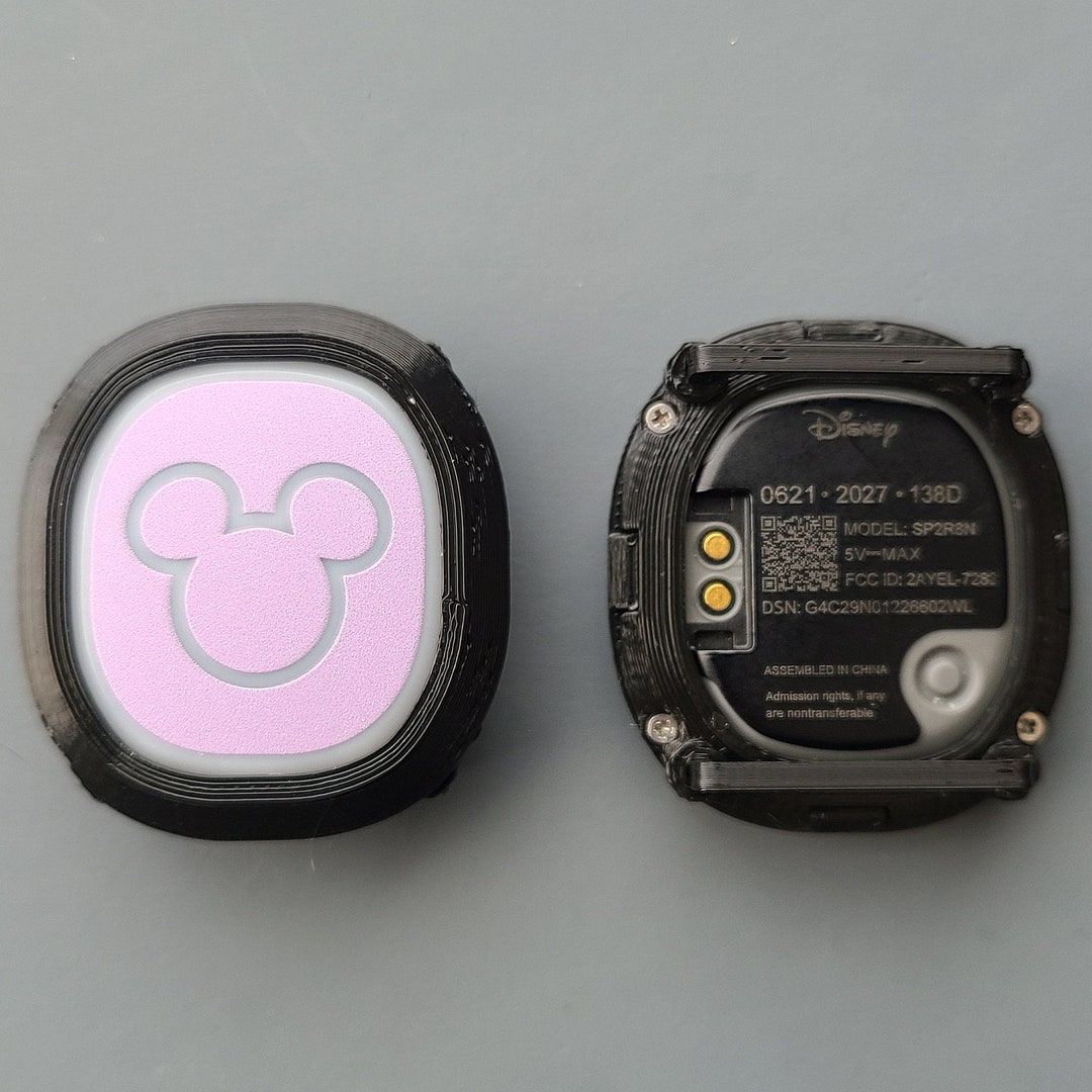 Magicband+ Puck Holder: 22mm Watch Band Adapter, Charger