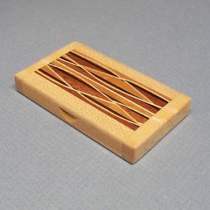 Tarjetero y expositor de madera exclusivo, decoración de oficina, obsequio corporativo, accesorio de escritorio, obsequio de graduación, estuche de madera, fabricado en EE. UU.