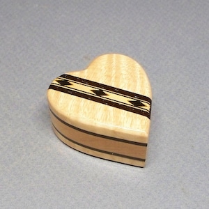 Small Curly Maple Heart Urn: Keepsake Wooden Box (1/3 c.i.)