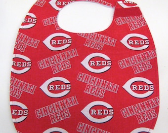Cincinnati Reds Ribbon Blanket, Bib and Card. Baseball
