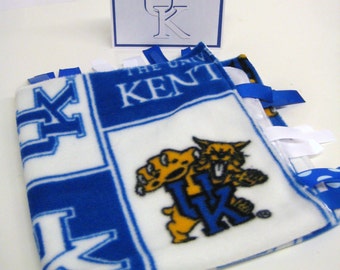 University of Kentucky Wildcats Gift Set!  Blanket and Greeting Card
