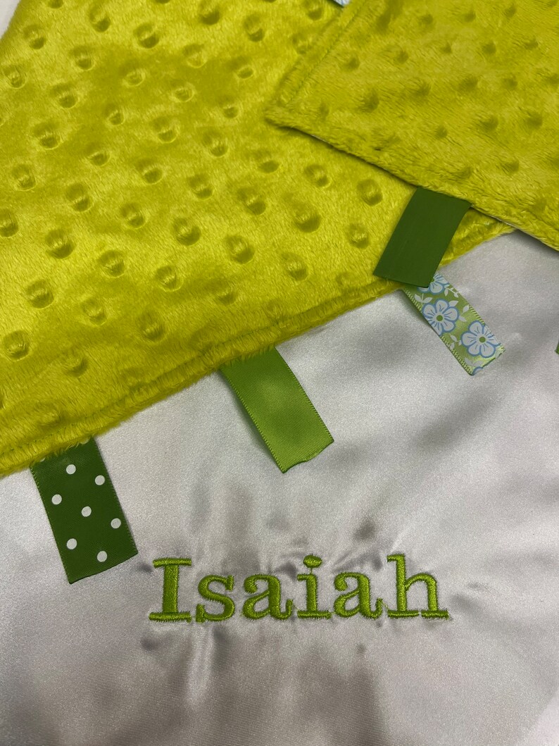 Hello Kitty Bib and Blanket set image 6