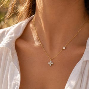 Collar con colgante de hoja y flor de plata de ley con circonitas cúbicas, joyería elegante chapada en oro de 14 quilates