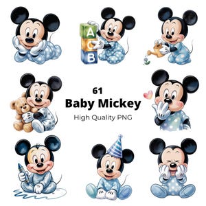 Könnte beinhalten: Eine Sammlung von acht Illustrationen von Baby Mickey Mouse in einem blauen Schlafanzug mit Punkten in verschiedenen Posen, darunter beim Spielen mit Buchstabenwürfeln, einem Teddybären, einer Gießkanne, einem Stift und einem Partyhut, mit dem Text 61 Baby Mickey.
