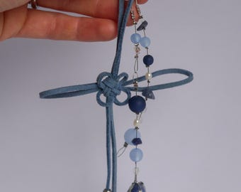 Handmade Chinese lucky knot keychain made of leather & gemstones – knotted bag charm, unique piece