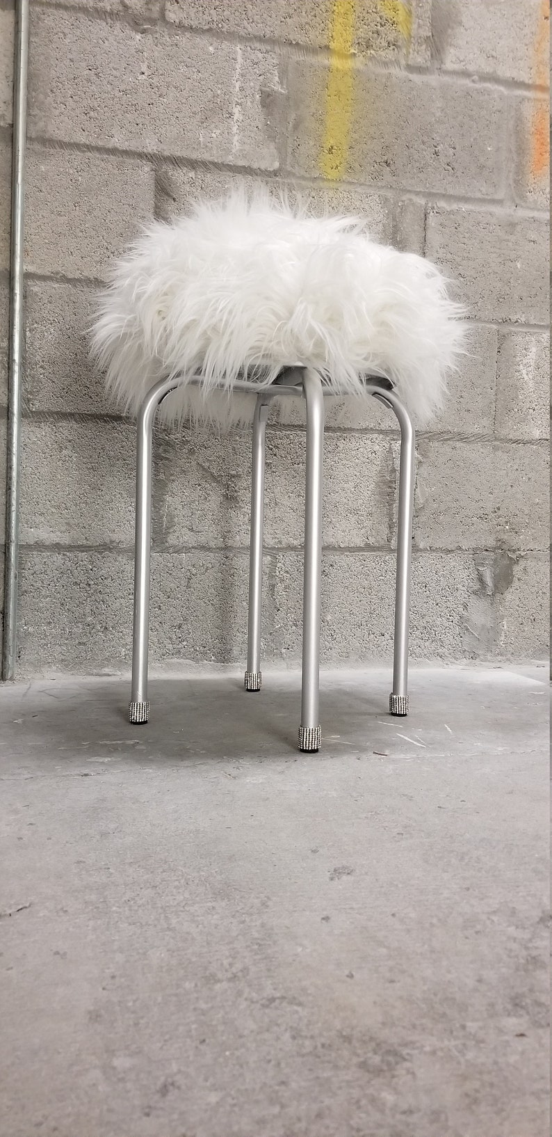Modern White Faux Fur Glam Vanity Stool Image 0
