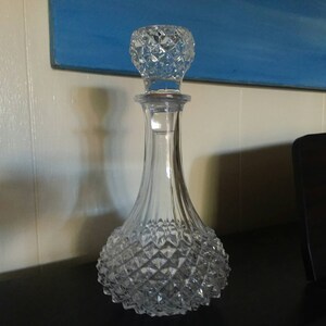 Vintage Crystal Decanter,Heavy duty glass decanter,Diamond Pattern Decanter,bourbon decanter,whiskey decanter,cocktail accessory,mancave,vtg