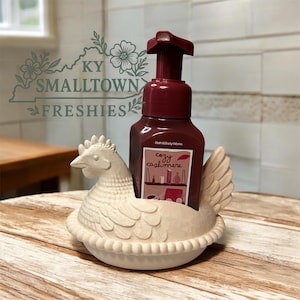 Vintage-Inspired Hen on Nest Soap Holder | Farmhouse Chicken Decor, PLA Plastic image 1