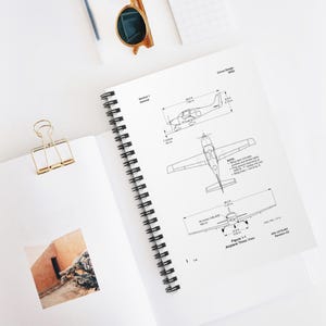 Cuaderno espiral para la escuela de aviación / Diario de piloto del Cirrus SR22 / Diario de estudio para estudiantes de vuelo / Cuaderno espiral con planos / Diario rayado