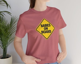 Babies on Board sign RETRO TWINS TRIPLETS T-Shirt | Pregnancy Expecting Mom Announcement Tee
