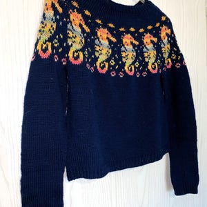 Knitting Sweater Pattern / Under the sea/ woman / (PDF Download) Language: English, German, Italian.
