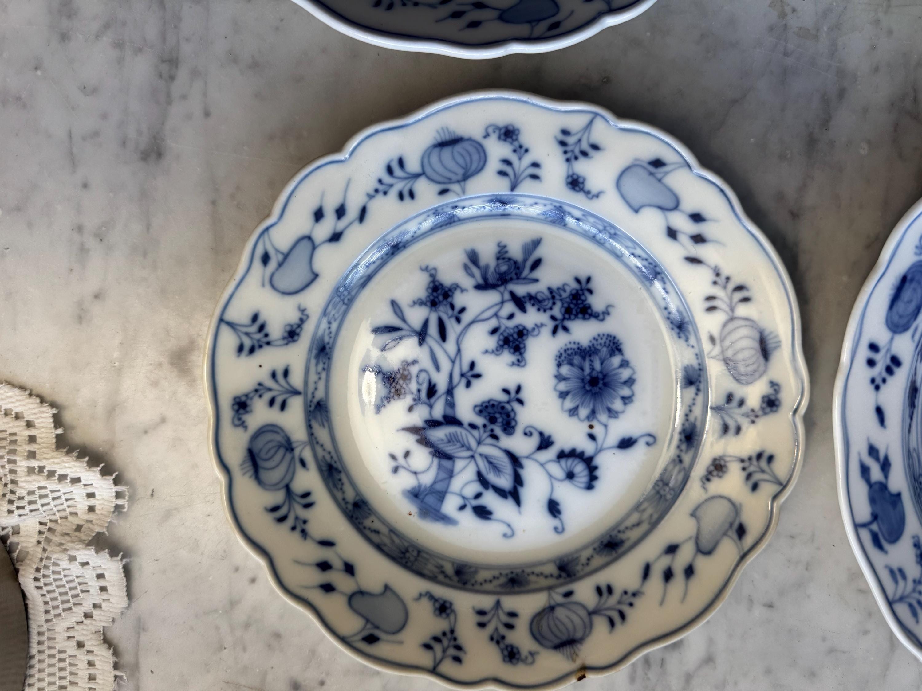 Vintage Meissen Blue Onion Plates Set | Zwiebelmuster German Porcelain ...