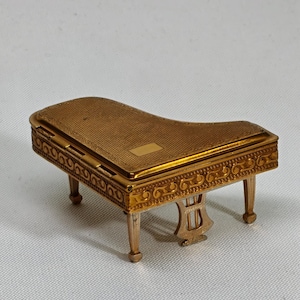 Vintage Pygmalion Sonata Piano Powder Compact Gold Tone Novelty Cosmetic Box