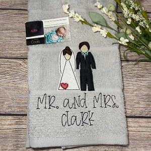 Bride and Groom Towel, Couple Shower Gift, Wedding Gift, Mr and Mrs, Wedding, Anniversary, Embroidered Wedding Towel