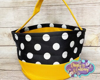 Halloween Tote, Halloween, Monogram Halloween Tote, Personalized Halloween Tote,  Trick or Treat Bag, Candy Bag, Halloween Bucket