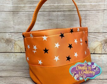 Halloween Tote, Halloween, Monogram Halloween Tote, Personalized Halloween Tote,  Trick or Treat Bag, Candy Bag, Halloween Bucket