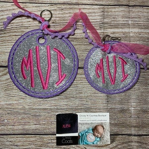 Bag Tag, Circle Glitter Bag Tag with Monogram, Diaper Bag Tag, Backpack Tag, Luggage Tag, Gym Tag, Lunch Box Tags, Bag Tag, Set of 2
