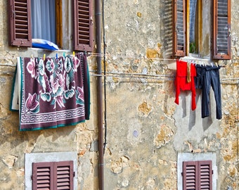 Italian Laundry, Italy, Laundry, Tuscany, Tuscan Art, Tuscan Art, Italian Art, Canvas Art, Photo on Canvas,Wall Art, Photo on Metallic Paper