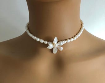 Echtperlen Halskette, Keshi Perlenblüte, Luxus Süßwasserperlen Choker, Halskette Hochzeit, Handgefertigtes Unikat, Brautschmuck Exklusiv