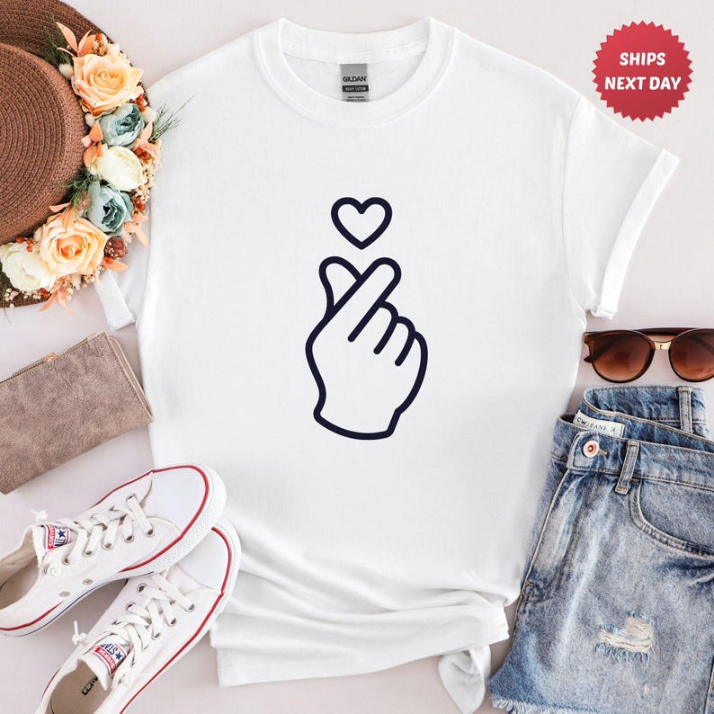 Korean heart hand gesture graphic tee with simple outline design, trendy and aesthetic casual clothing