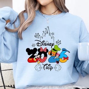 Disney Trip 2026 Sweatshirt, Family Matching Disney Vacation Sweater, Disneyland Magic Kingdom Sweater, Disneyworld Family Trip Sweatshirt immagine 9